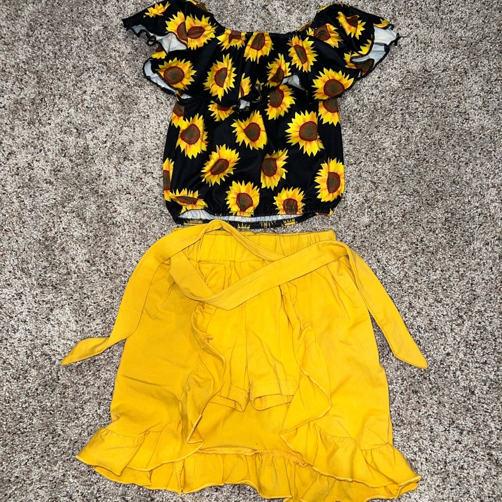 Tickled Pink matching sunflower set